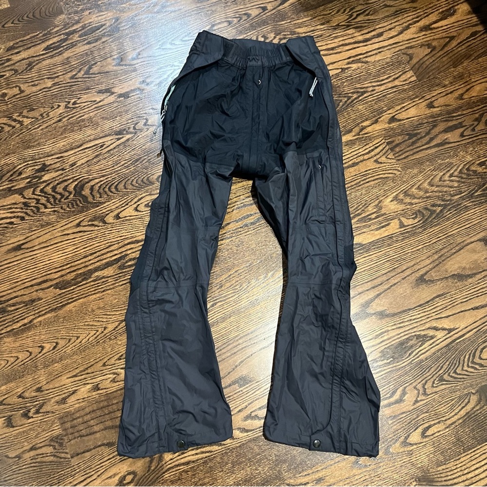 Patagonia REI Women’s Winter Outdoors Skiing Snowboarding Snow Pants W/ Zippers